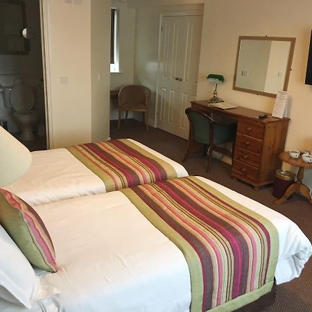 The Tally Ho Hotel - B&B Bicester Extérieur photo