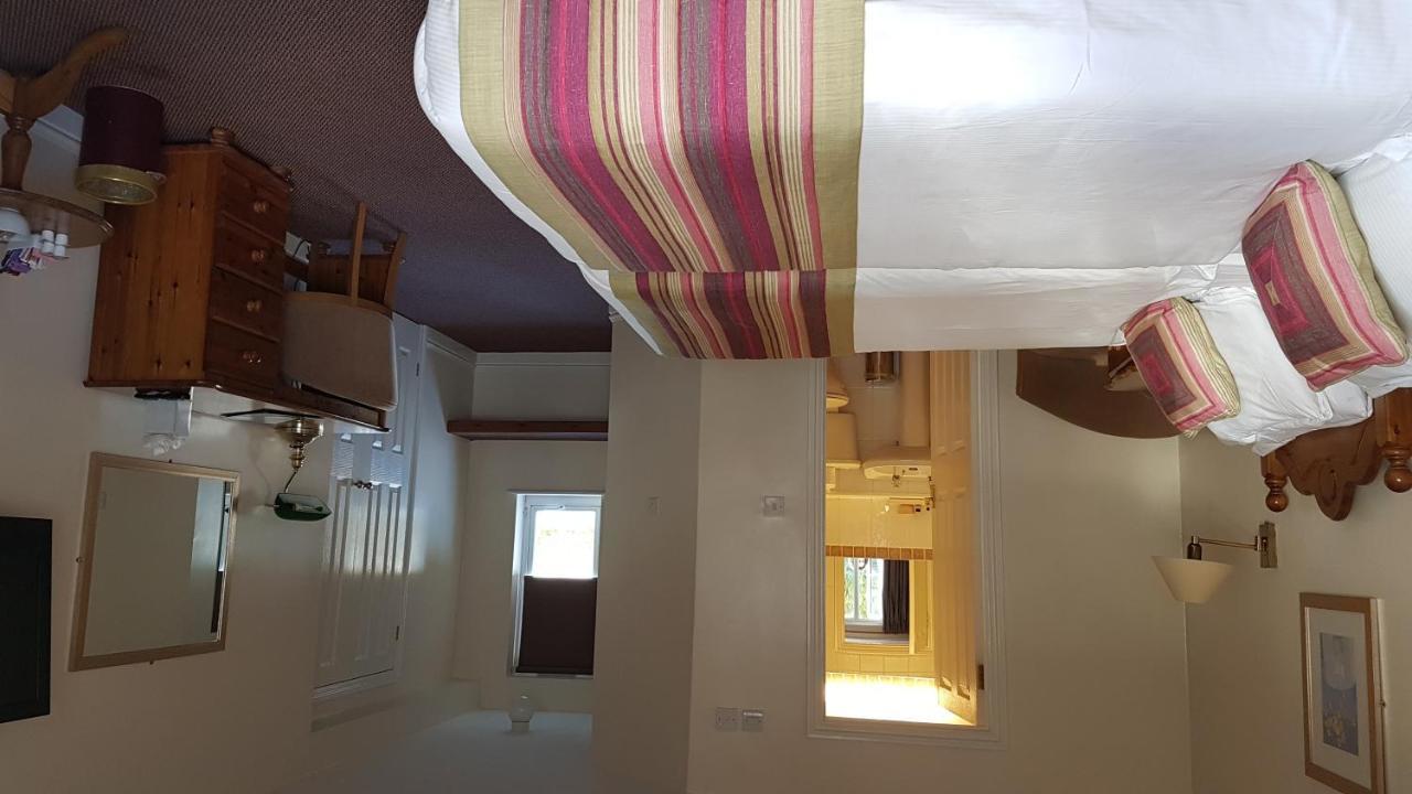 The Tally Ho Hotel - B&B Bicester Extérieur photo
